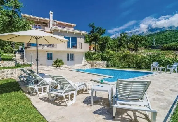 Pool Villa Panorama Mojdež