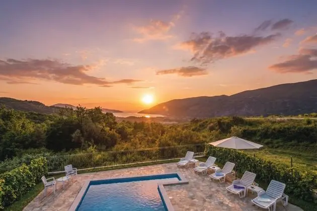 Pool Villa Panorama Mojdež - Havuz