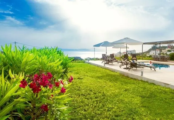 Pool Villa Stella Crete 500mt From sea
