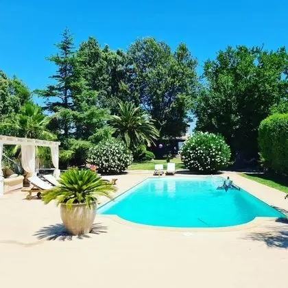 Pool Villa Vravrona Tower - Oda