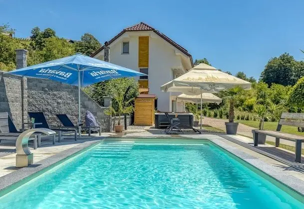 Pool & Whirlpool Villa Art-pe Four