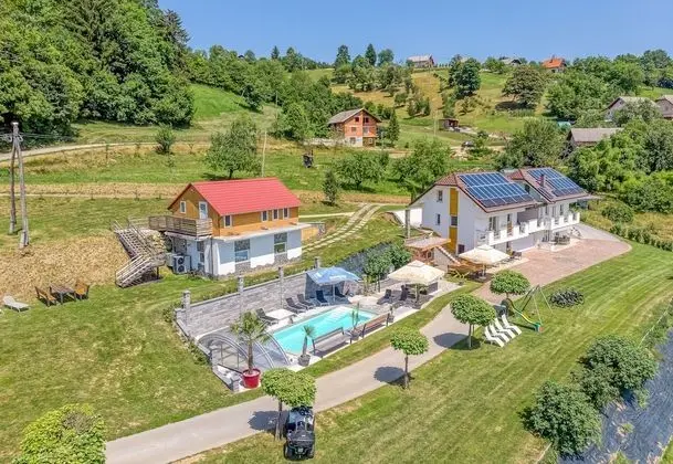 Pool & Whirlpool Villa Art-pe Three