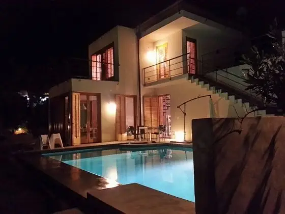 Villa With Poolgarden Near The Sea