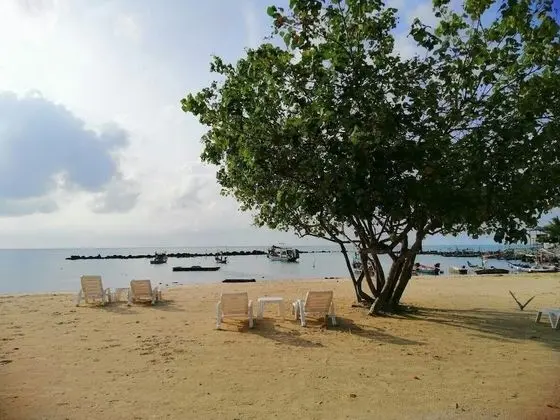 POOLSAWAT VILLA - Plaj