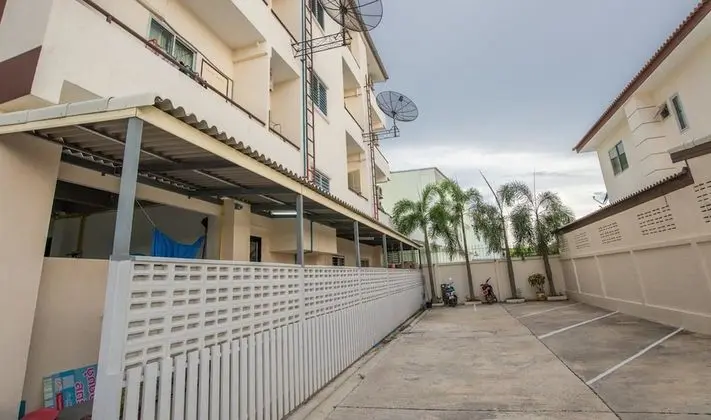 Poon Sook Apartment