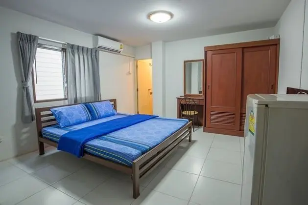 Poon Sook Apartment - Öne Çıkan Resim