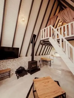Pop Suit Bungalow - Lobi