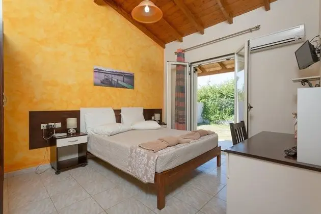 Villa Popi Large Private Pool Walk to Beach A C Wifi - 2820 - Oda