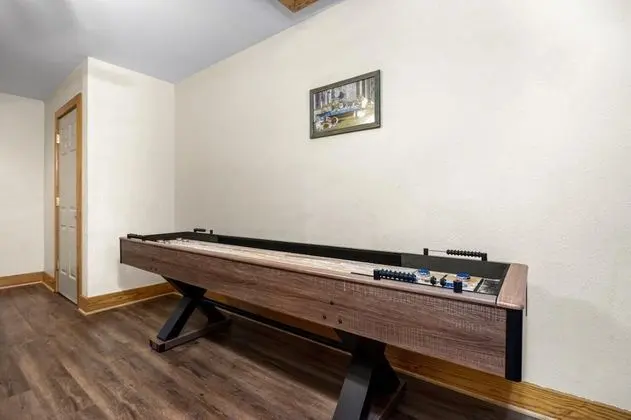 Poplar Point Condo Unit 12A - Two Bedroom Condo - Oda