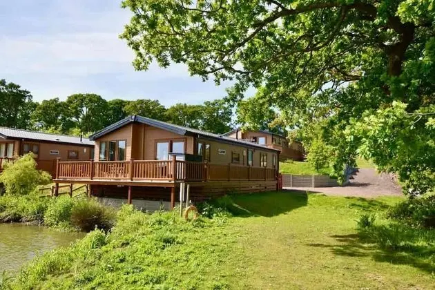 Poppy An Immaculate Lake Side Lodge the Perfect Retreat for all Sleeps 4