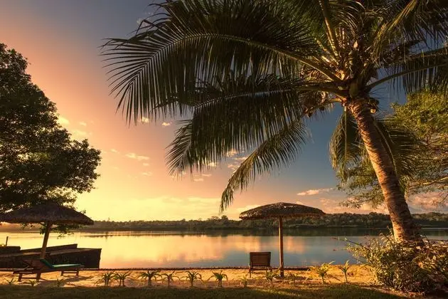 Poppys on the Lagoon - Plaj