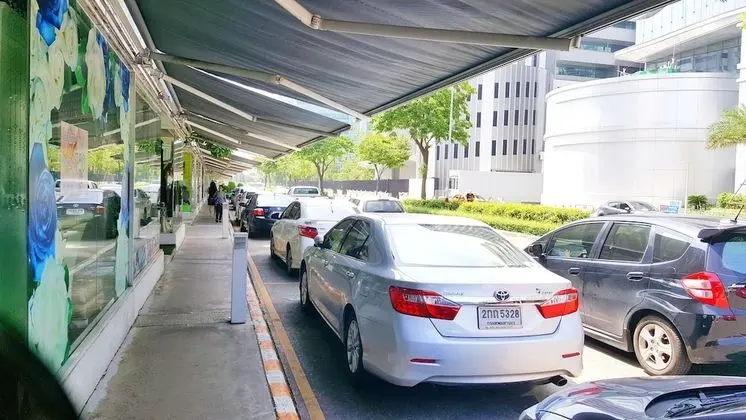 Popular Condo Muangthong Thani - Dış Mekan