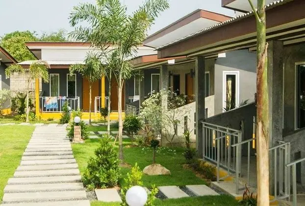 Popular Lanta Resort