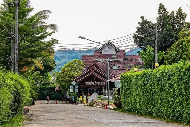 PORNPAILIN RIVERSIDE RESORT - Dış Mekan