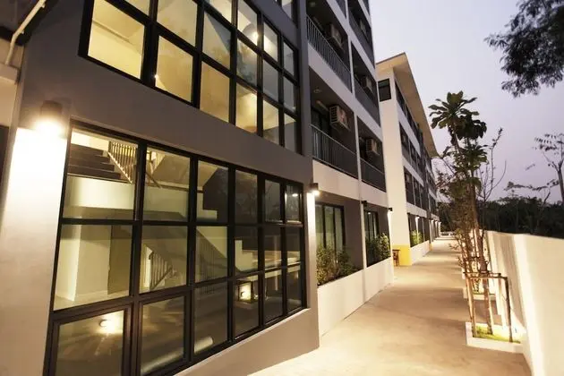 Port Canary Hotel