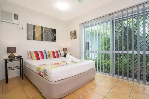 Port Douglas Outrigger Holiday Apartments - Oda