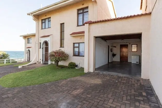 Port Edward Ocean View Duplex - Lobi