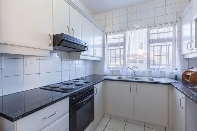 Port Edward Ocean View Duplex - Mutfak