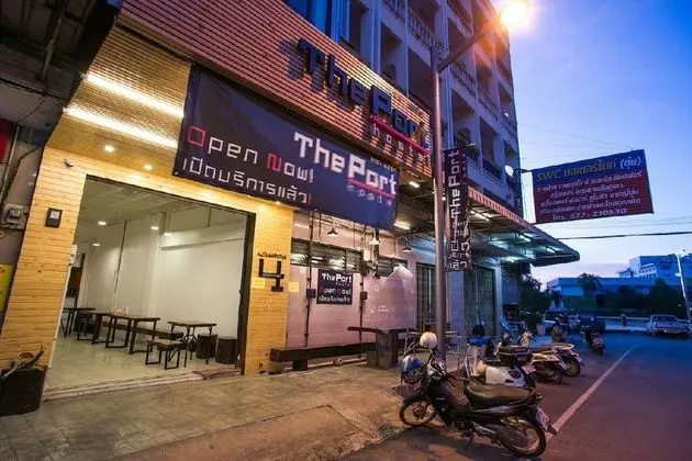 The Port Hostel By Suwatchai - Dış Mekan