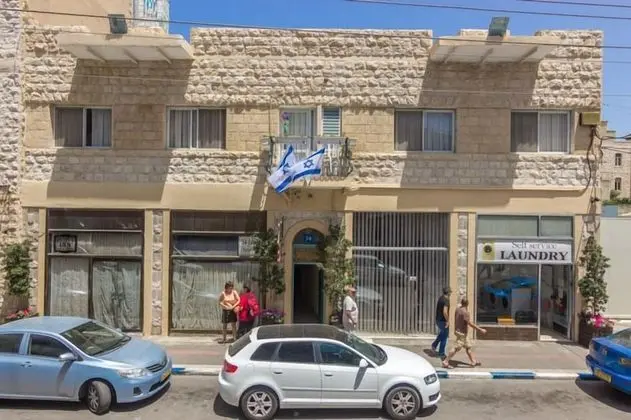 Port Inn - Hostel