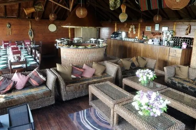 Port Lympne Reserve - Livingstone Lodge - Bar