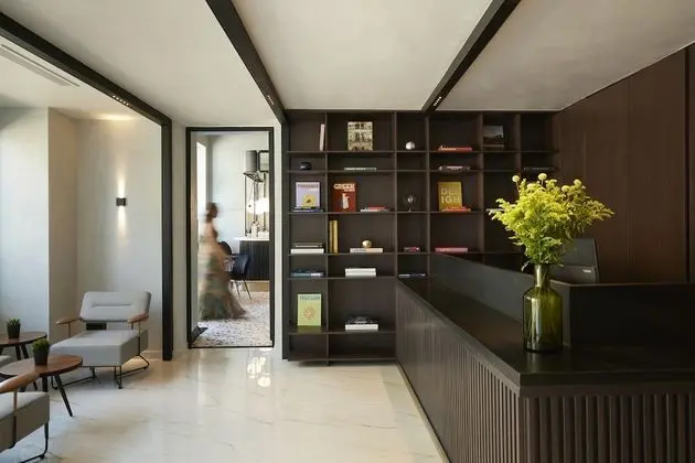 The Port Square Hotel - Lobi