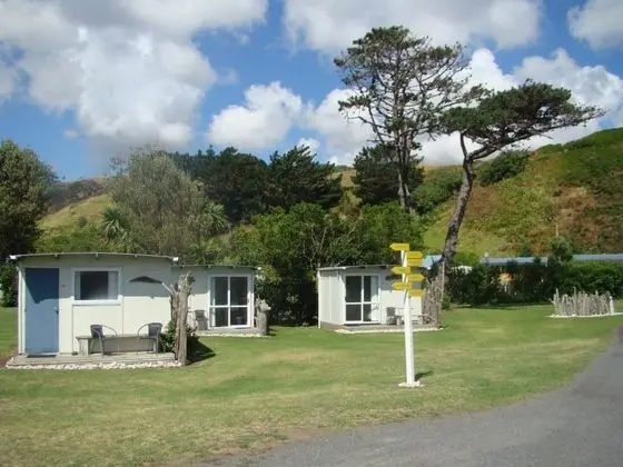Port Waikato Holiday Park - Dış Mekan
