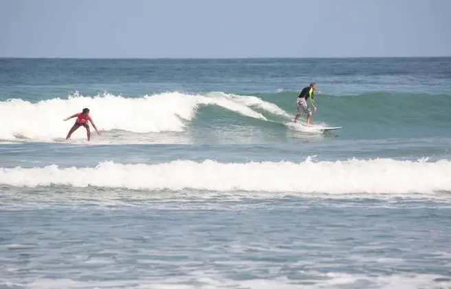 Port Waikato Holiday Park - Plaj