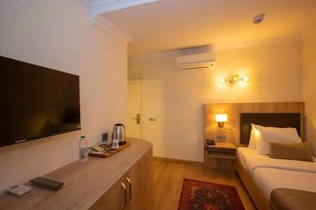 Porta Romanos Hotel - Oda