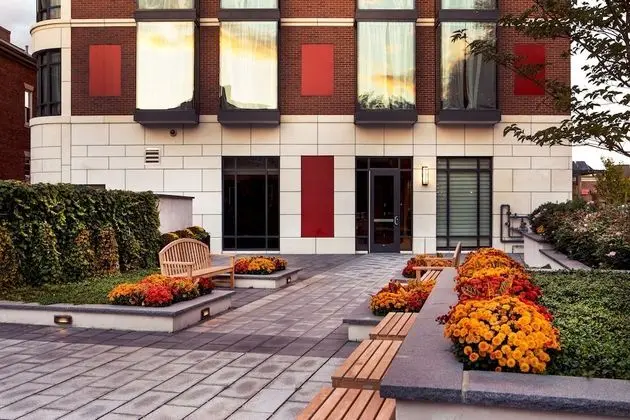 Porter Square Hotel