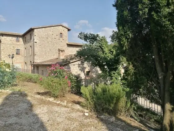 Portion of a Farmhouse With 30 Beds - 4 Apartments and 2 Rooms