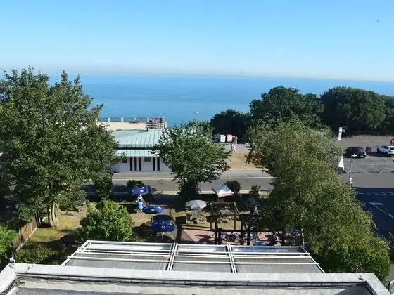 The Portland Hotel - Öne Çıkan Resim