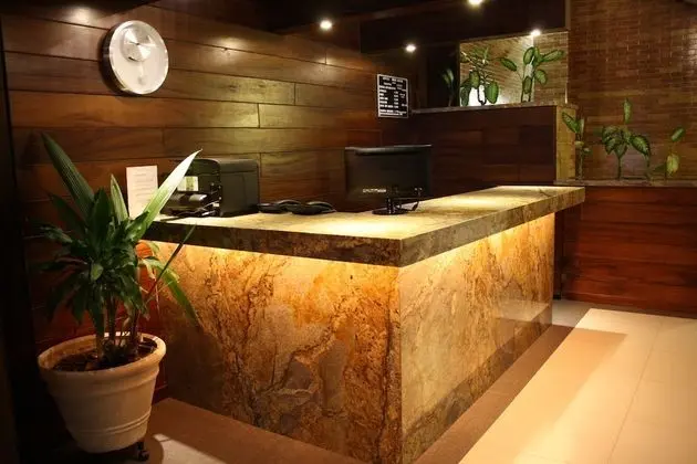 Hotel Porto Allegro - Near Malecon - Lobi