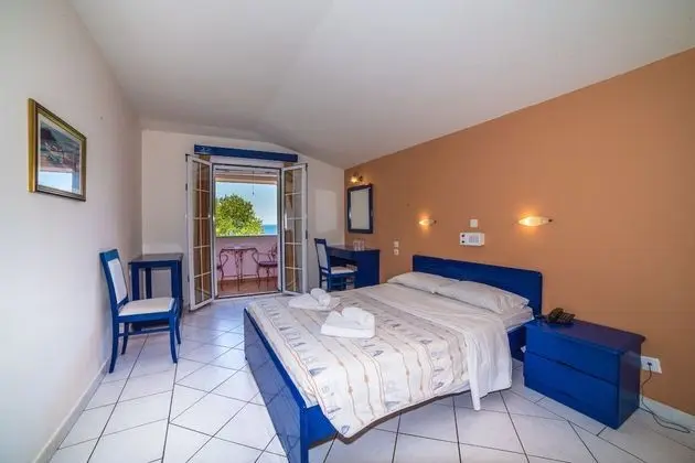 Porto Koukla Beach Hotel - Oda