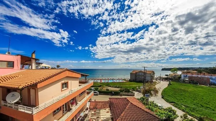 Porto Planos Beach Hotel - Plaj