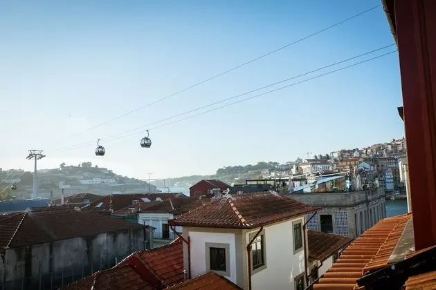 Porto Views & Wines by Porto City Hosts