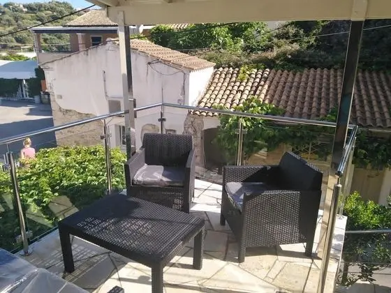 Porto Walk to Beach Sea Views A C Wifi Car Not Required - 385