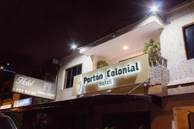 Hotel Porton Colonial