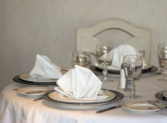 Portonovo Hotel & Suites - Yerinde Yemek