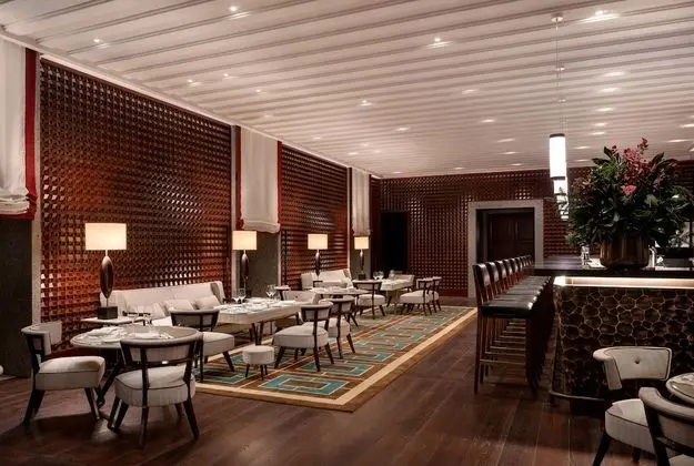 Portrait Milano - Lungarno Collection