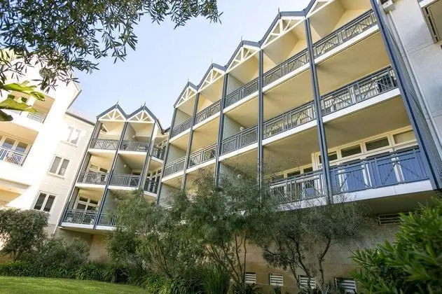 Portsea Village Resort
