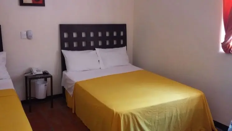 Posada Hotel Punto Guadalajara - Oda
