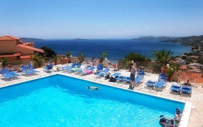 Poseidon Villas - Havuz