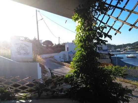 Poseidon Studios - Dış Mekan