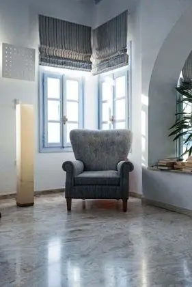 Poseidon Hotel & Suites - Lobi