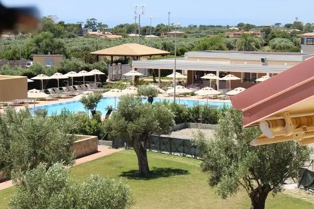 Poseidon Swim & Restaurant Aparthotel