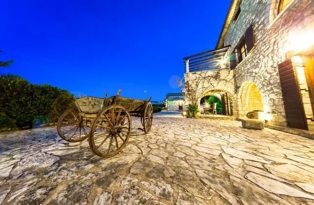 Villa Poseidon - Genel