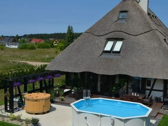 Posh Holiday Home in Pomeranian With Swimming Pool - Havuz