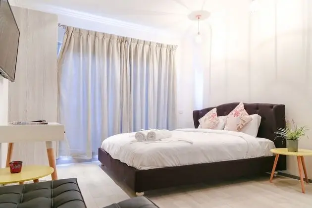 Posh Hotel