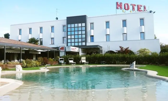 Hotel Posta 77 - 1